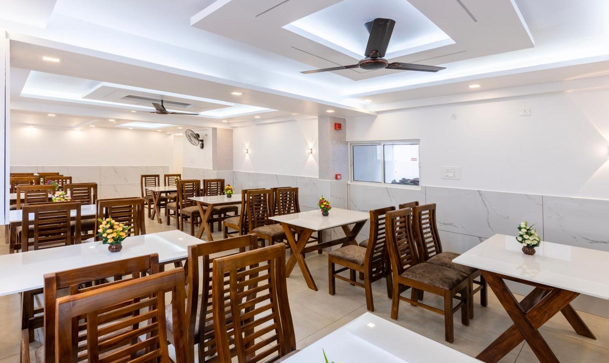 Hotel Treebo Premium Cochin Airport, 5 Min From Cochin Airport Kochi Exterior foto