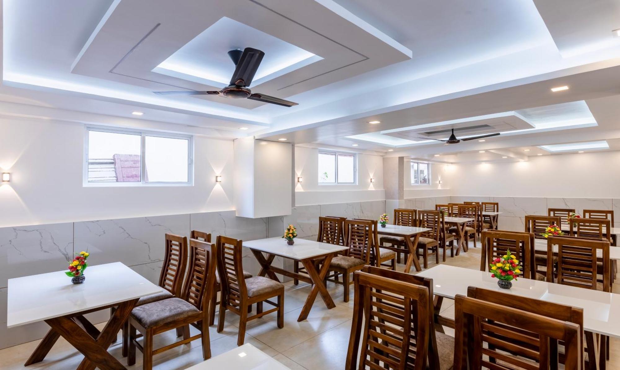 Hotel Treebo Premium Cochin Airport, 5 Min From Cochin Airport Kochi Exterior foto